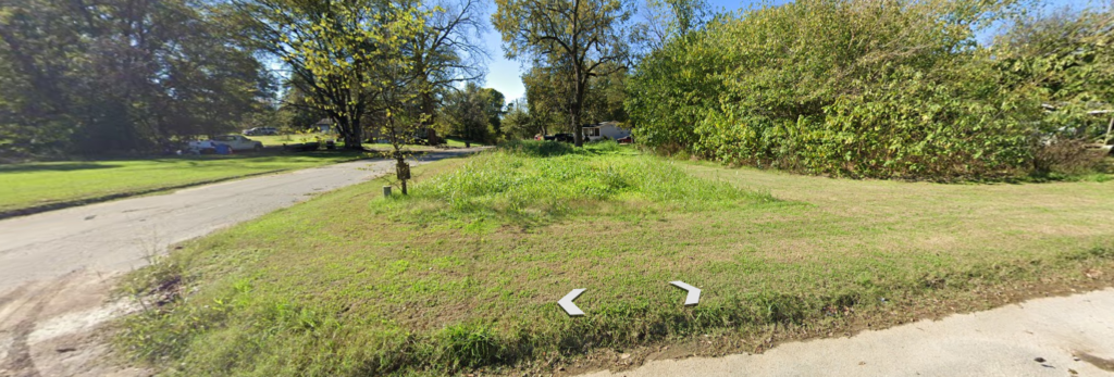 Arkansas Residential Property – Helena-West Helena, AR (Phillips County) — Power, Water, Sewer & Road Frontage